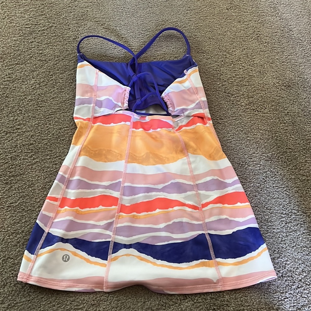 Lululemon Power Y Tank - Picture 2 of 3